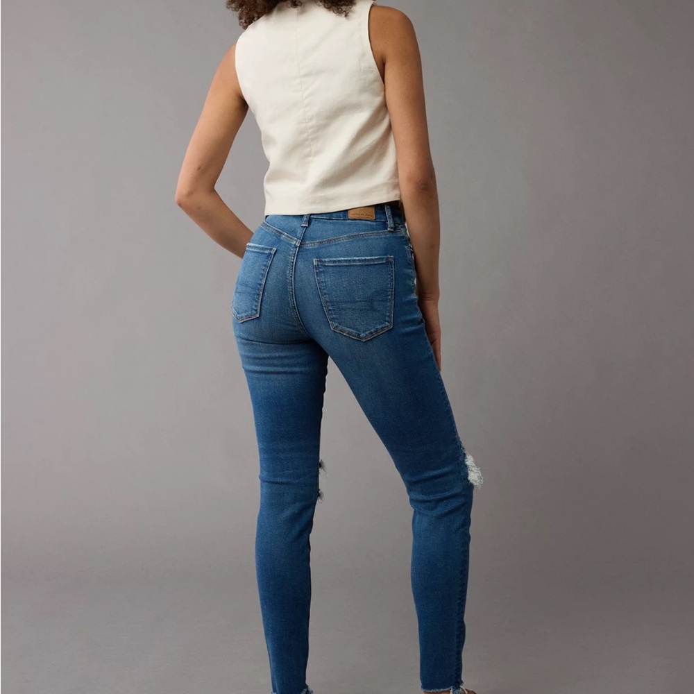 AE Next Level Curvy Ripped
High-Waisted Jegging - Picture 4 of 4